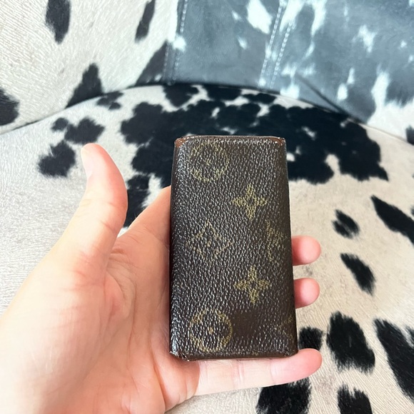 #119 RA0053 Louis Vuitton Monogram Brown Four Key Holder - Picture 3 of 14